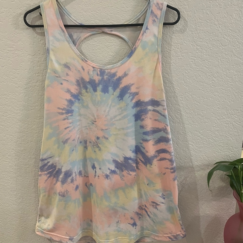 ZYIA Multicolored Backless Relaxed Tank Top
